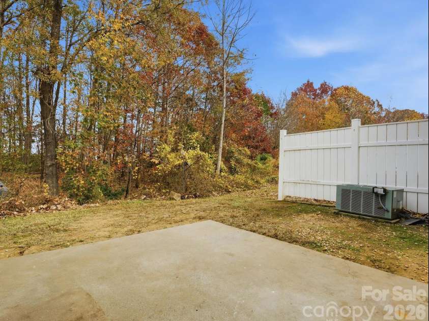 7715 Abigail Glen Drive, Charlotte, NC 28212.  MLS# CAR4324481, YatesRealty ID 4034. Backyard with great views