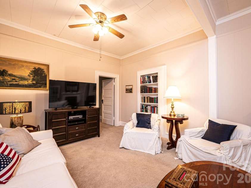720 Main Avenue, Newton, NC 28658.  MLS# CAR4400536, YatesRealty ID 40342. 