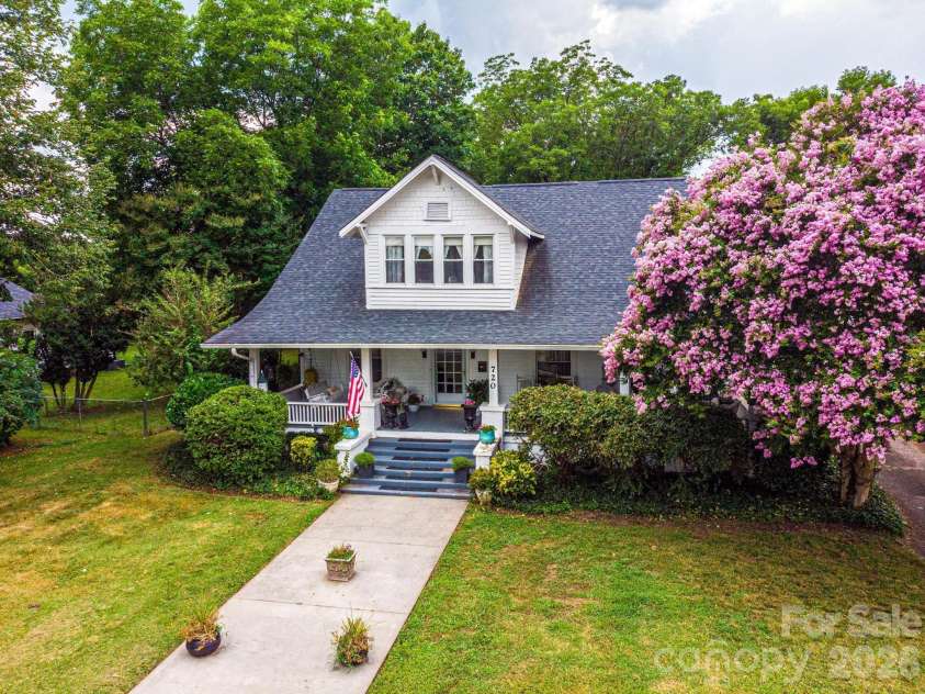 720 Main Avenue, Newton, NC 28658.  MLS# CAR4400536, YatesRealty ID 40342. 