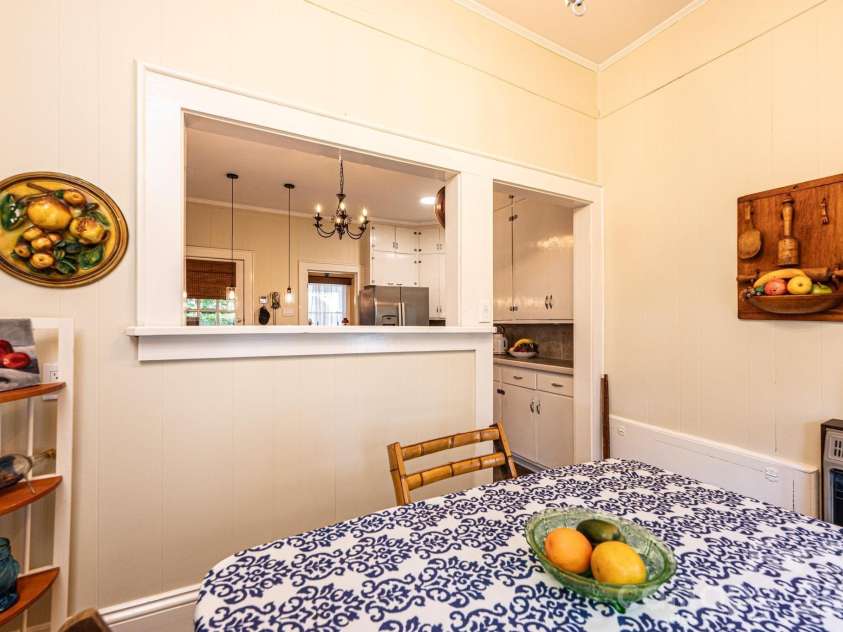 720 Main Avenue, Newton, NC 28658.  MLS# CAR4400536, YatesRealty ID 40342. Breakfast Nook