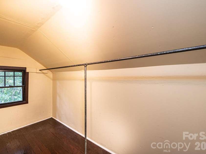 720 Main Avenue, Newton, NC 28658.  MLS# CAR4400536, YatesRealty ID 40342. Walk-In Closet
