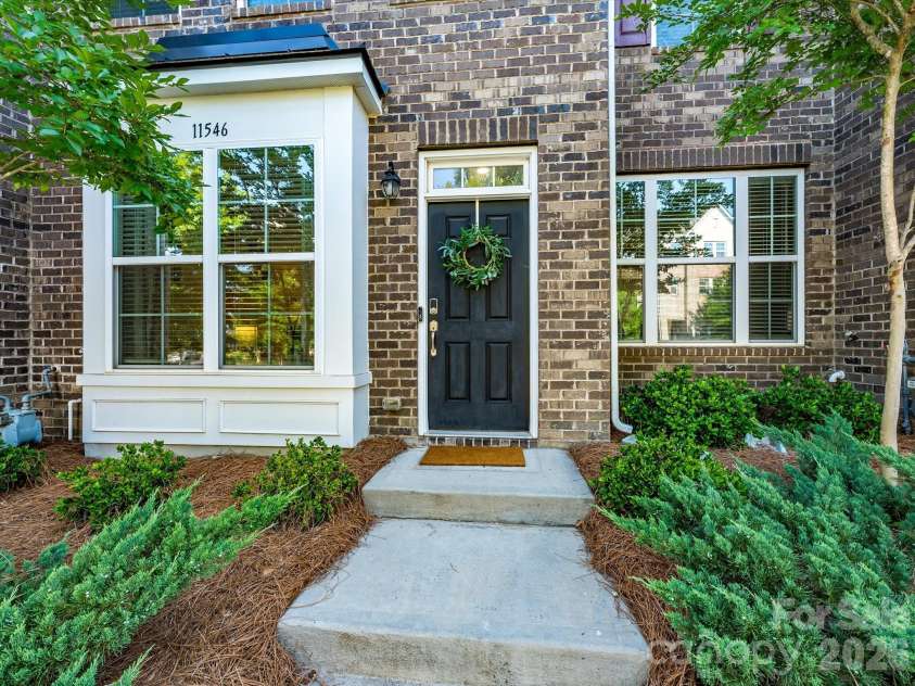 11546 Red Rust Lane, Charlotte, NC 28277.  MLS# CAR4397788, YatesRealty ID 40345. 