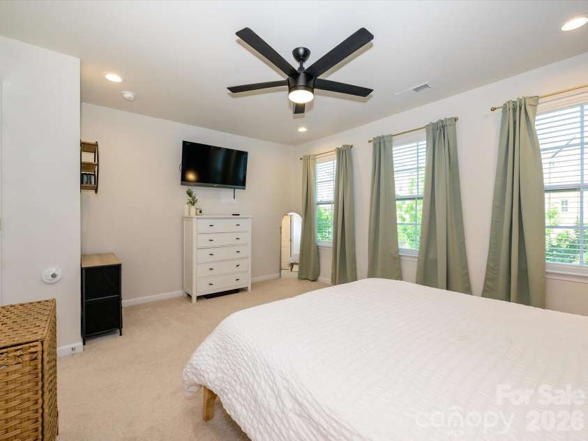 11546 Red Rust Lane, Charlotte, NC 28277.  MLS# CAR4397788, YatesRealty ID 40345. 
