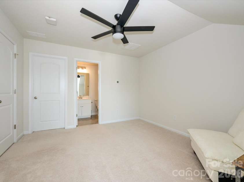 11546 Red Rust Lane, Charlotte, NC 28277.  MLS# CAR4397788, YatesRealty ID 40345. 
