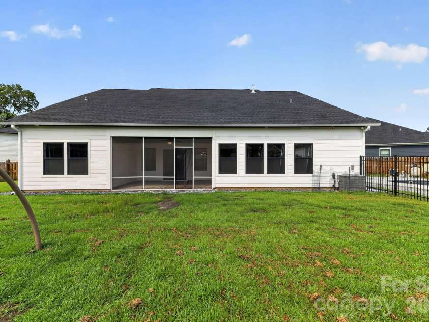 41 Elk Run Court, Chapin, SC 29036.  MLS# CAR4408996, YatesRealty ID 40348. 