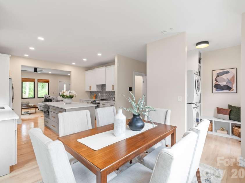1933 St Paul Street, Charlotte, NC 28216.  MLS# CAR4349995, YatesRealty ID 4035. 