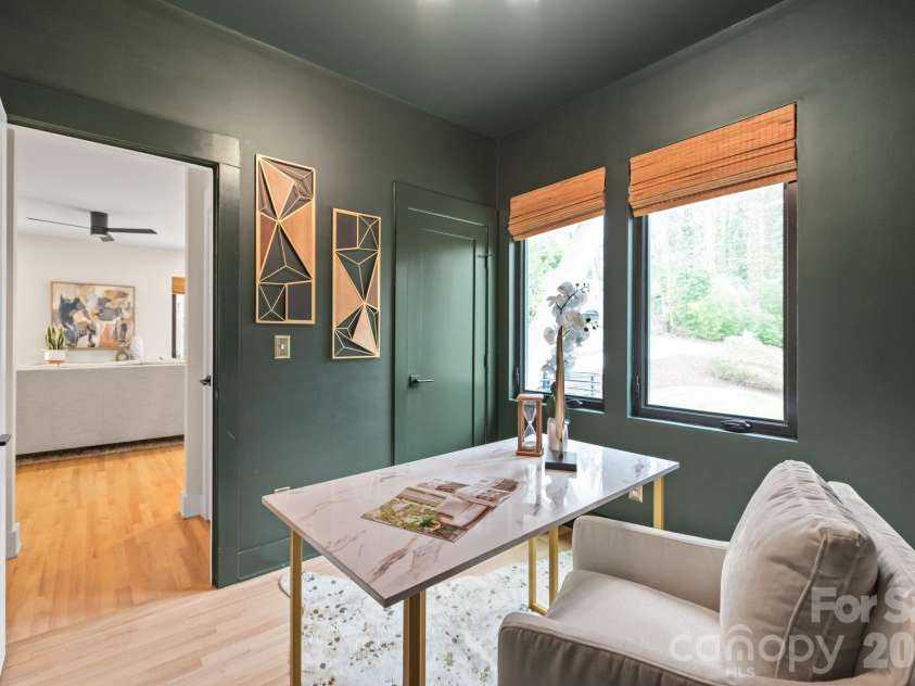1933 St Paul Street, Charlotte, NC 28216.  MLS# CAR4349995, YatesRealty ID 4035. 