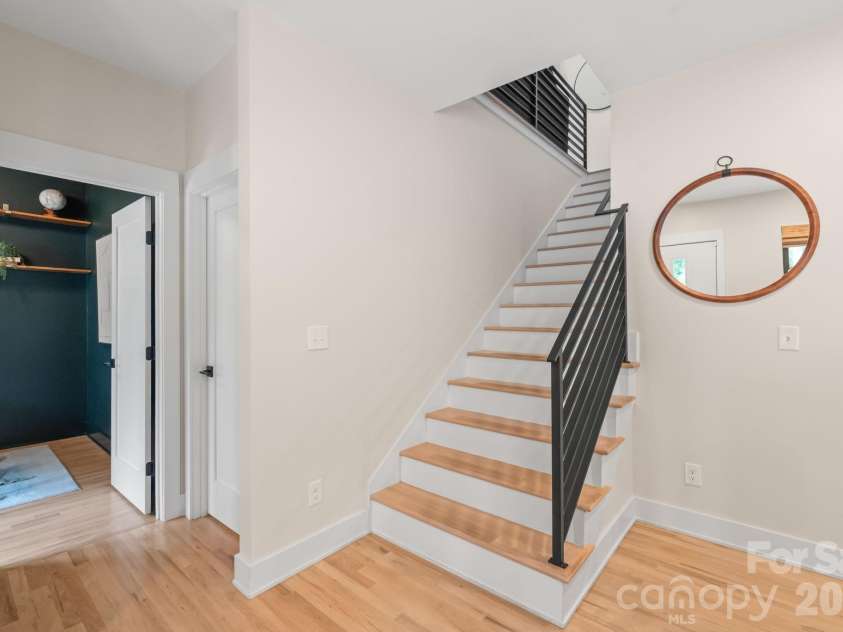 1933 St Paul Street, Charlotte, NC 28216.  MLS# CAR4349995, YatesRealty ID 4035. 