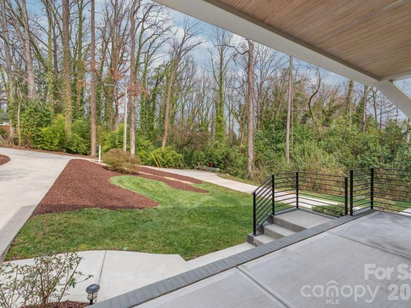 1933 St Paul Street, Charlotte, NC 28216.  MLS# CAR4349995, YatesRealty ID 4035. 