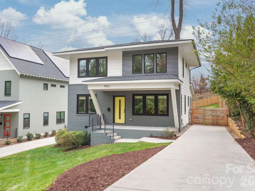 1933 St Paul Street, Charlotte, NC 28216.  MLS# CAR4349995, YatesRealty ID 4035. 