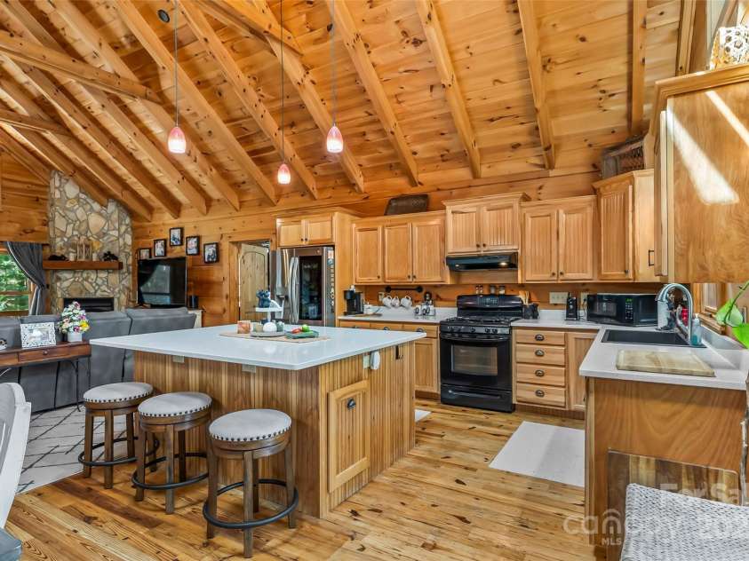 279 Outback Trail, Nebo, NC 28761.  MLS# CAR4277769, YatesRealty ID 4035. 