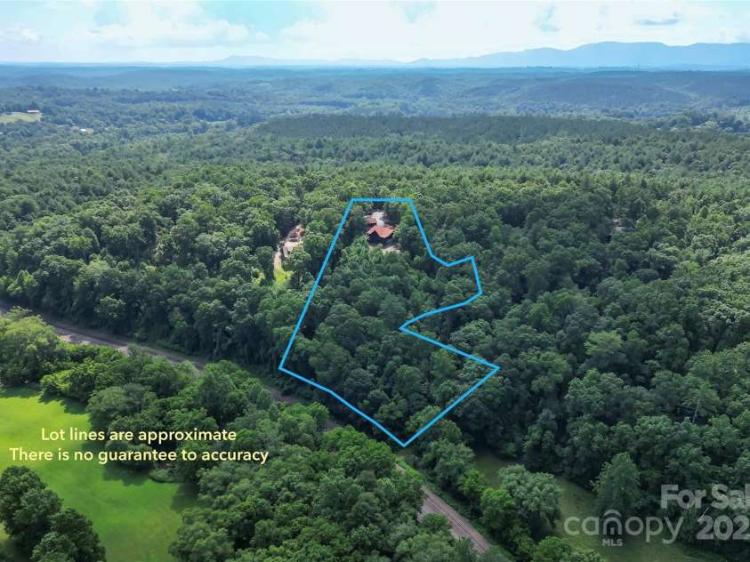 279 Outback Trail, Nebo, NC 28761.  MLS# CAR4277769, YatesRealty ID 4035. 