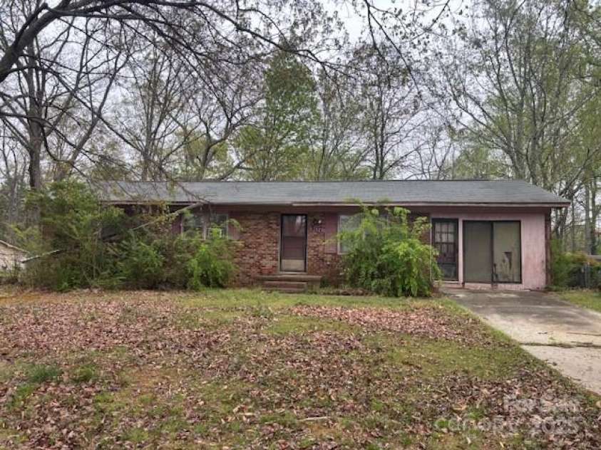 307 Brook Street, Salisbury, NC 28146.  MLS# CAR4242824, YatesRealty ID 4035. 