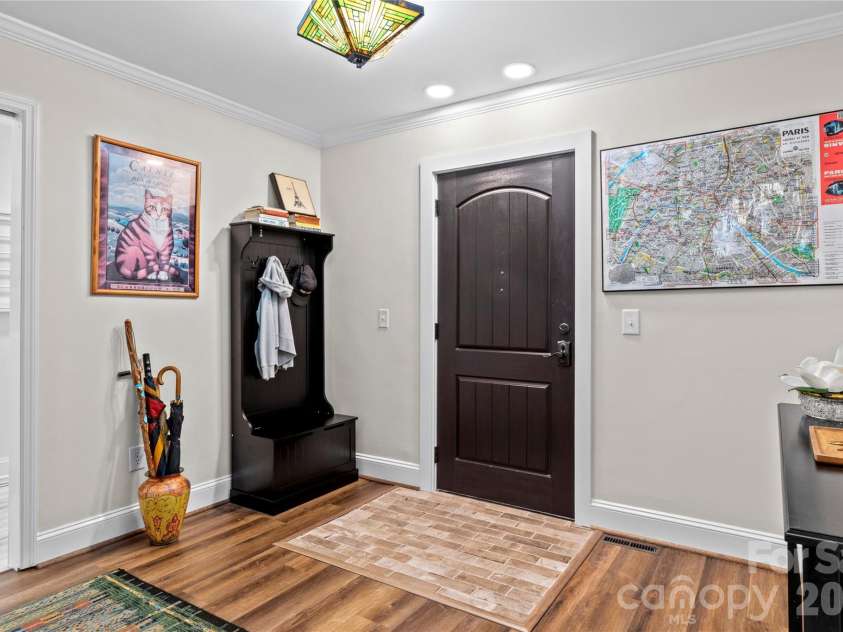 1889 Faculty Drive, Winston Salem, NC 27106.  MLS# CAR4401379, YatesRealty ID 40351. 