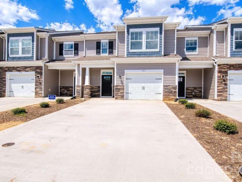 50 Creekview Road, Hendersonville, NC 28792.  MLS# CAR4402674, YatesRealty ID 40352. Photos are representative