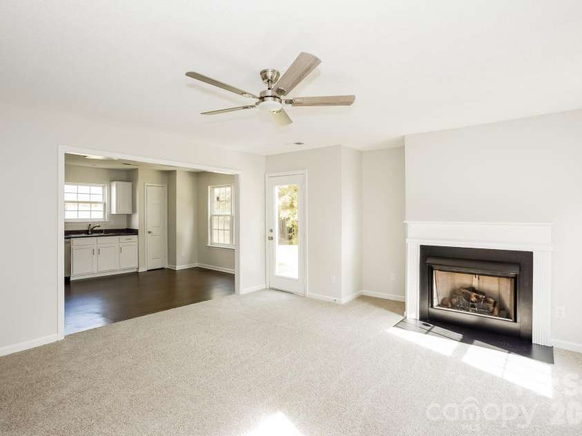 11003 Pointer Ridge Drive, Charlotte, NC 28214.  MLS# CAR4391624, YatesRealty ID 40354. 