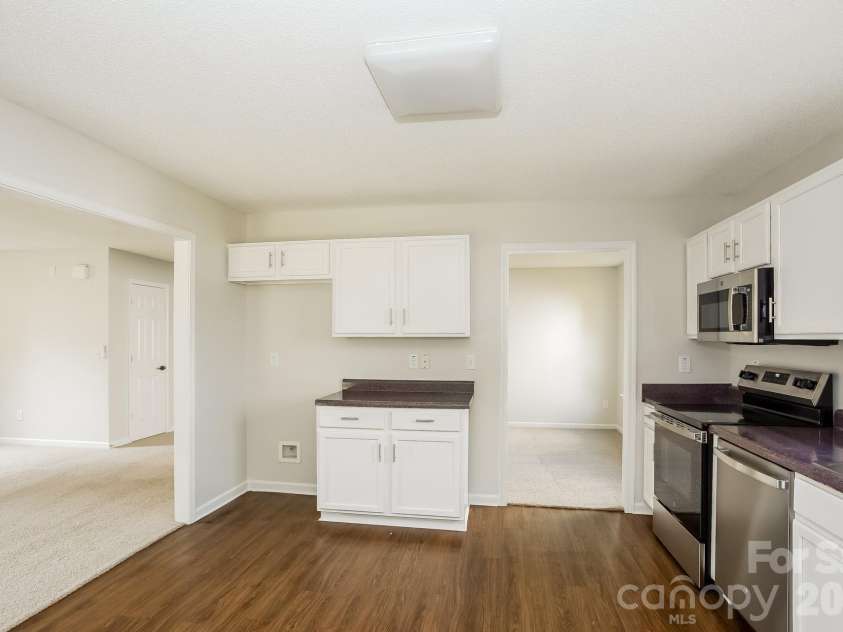 11003 Pointer Ridge Drive, Charlotte, NC 28214.  MLS# CAR4391624, YatesRealty ID 40354. 