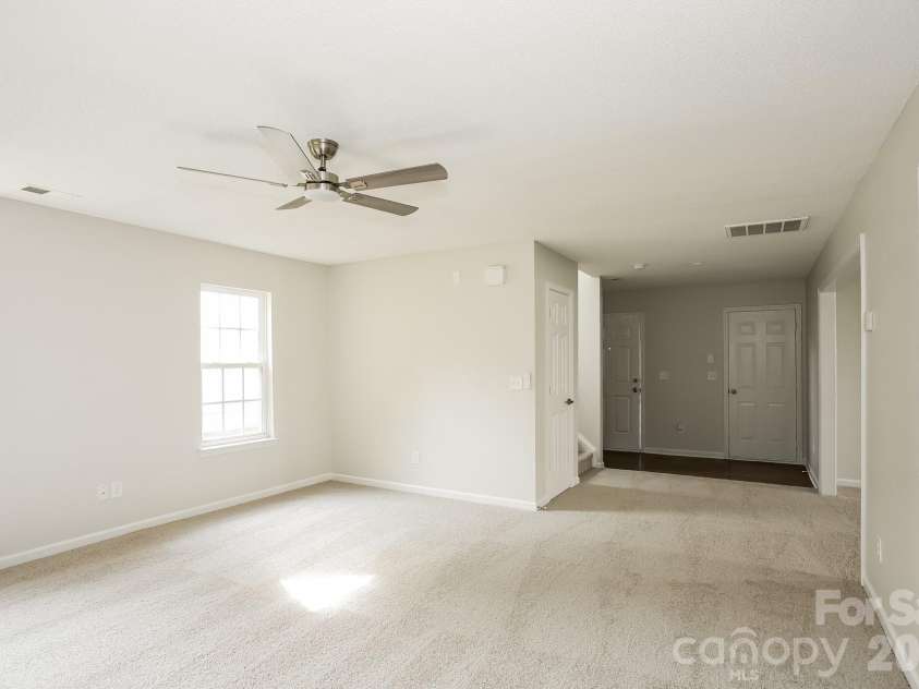 11003 Pointer Ridge Drive, Charlotte, NC 28214.  MLS# CAR4391624, YatesRealty ID 40354. 