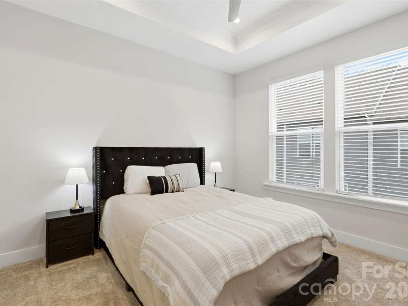 2009 Federation Court, Charlotte, NC 28205.  MLS# CAR4406325, YatesRealty ID 40355. 