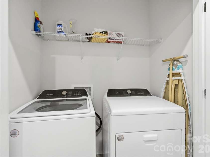 2009 Federation Court, Charlotte, NC 28205.  MLS# CAR4406325, YatesRealty ID 40355. 