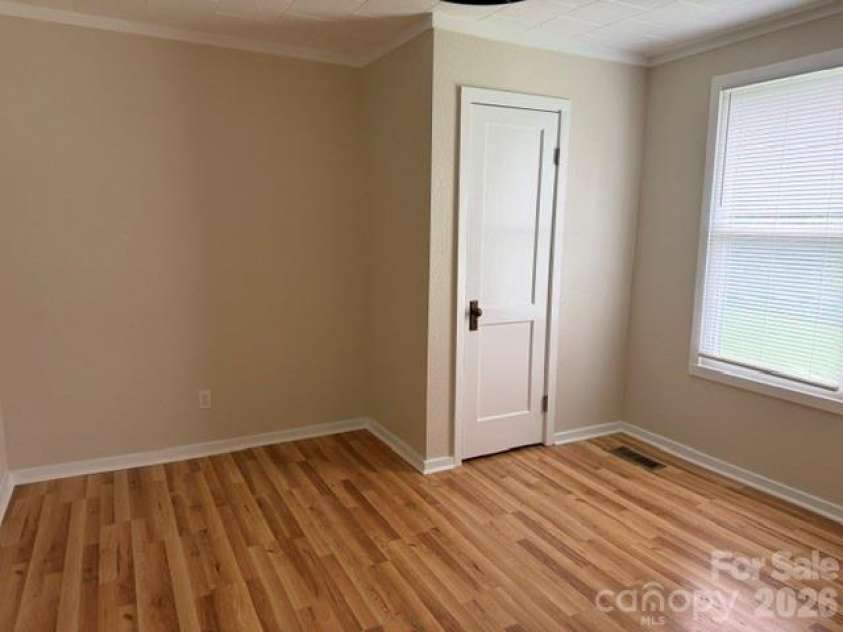 299 US 221 Highway, Marion, NC 28752.  MLS# CAR4408802, YatesRealty ID 40357. 