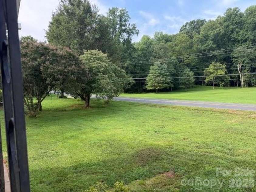 299 US 221 Highway, Marion, NC 28752.  MLS# CAR4408802, YatesRealty ID 40357. 