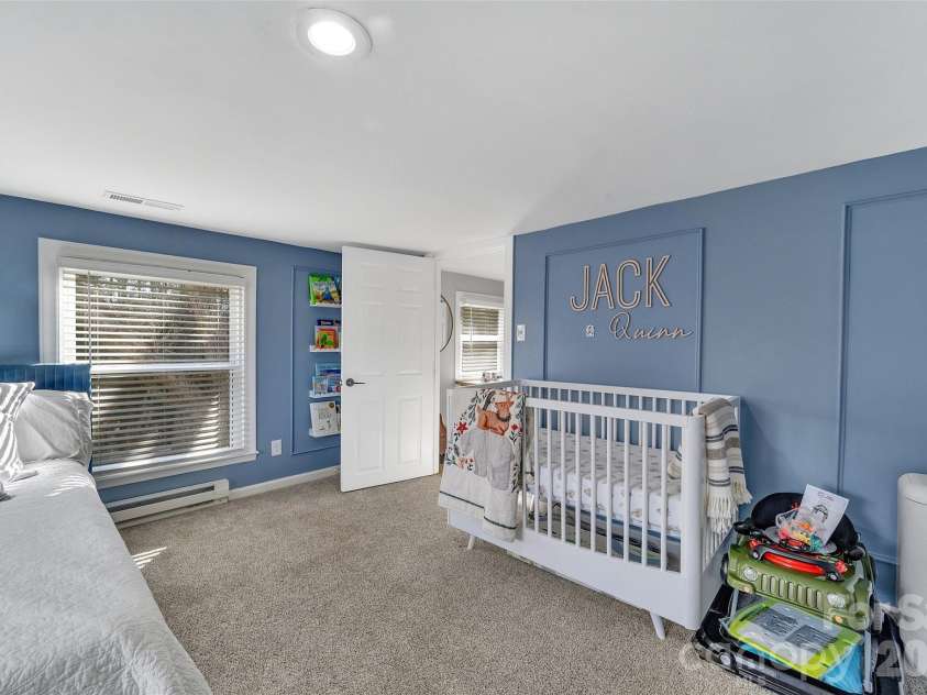3433 Grey Road, Davidson, NC 28036.  MLS# CAR4404726, YatesRealty ID 40358. 