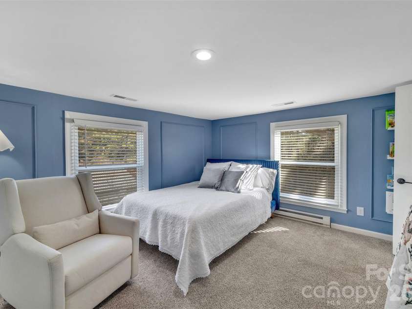 3433 Grey Road, Davidson, NC 28036.  MLS# CAR4404726, YatesRealty ID 40358. 