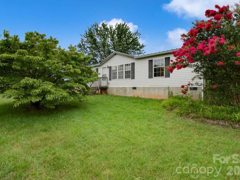 1474 Pea Ridge Road, Mill Spring, NC 28756.  MLS# CAR4407178, YatesRealty ID 40359. 