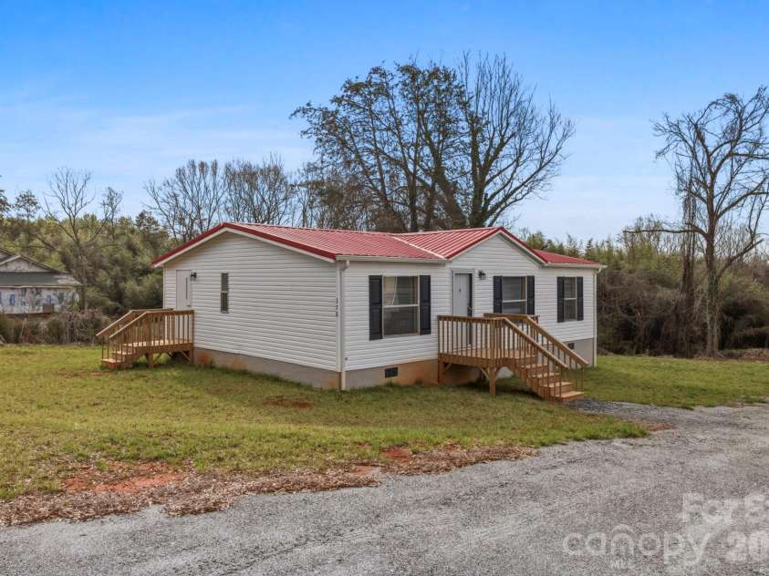 376 Puzzle Creek Road, Bostic, NC 28018.  MLS# CAR4353658, YatesRealty ID 4036. 
