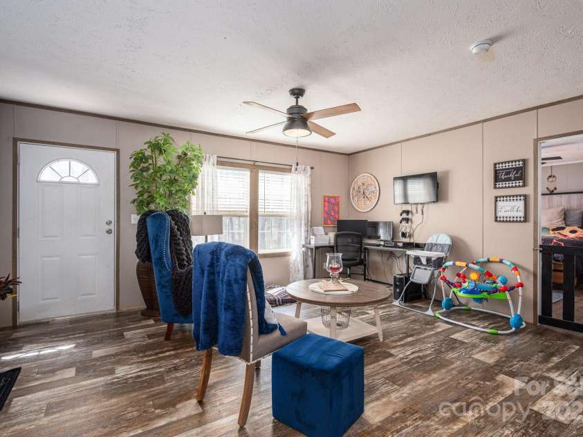 980 Lakeland Avenue, Lincolnton, NC 28092.  MLS# CAR4242922, YatesRealty ID 4036. 