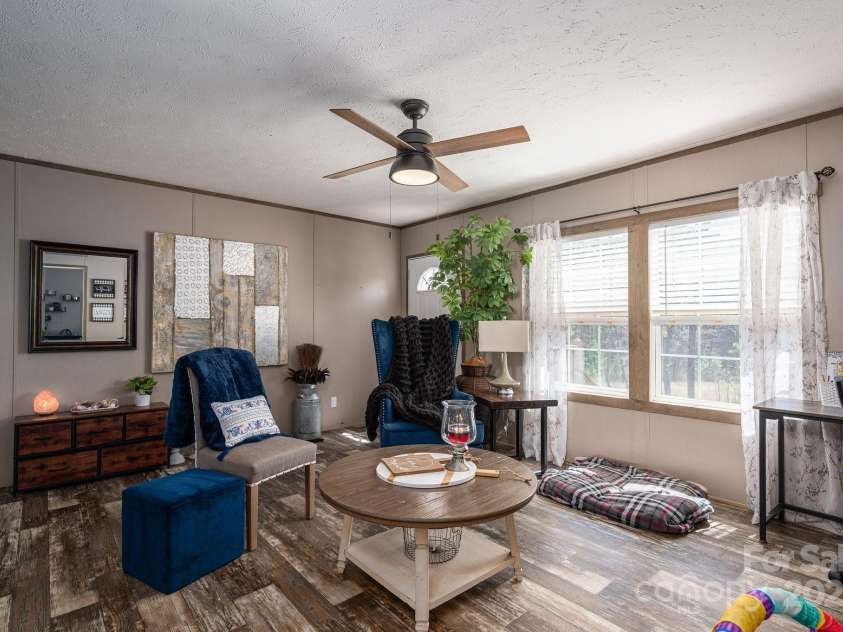 980 Lakeland Avenue, Lincolnton, NC 28092.  MLS# CAR4242922, YatesRealty ID 4036. 