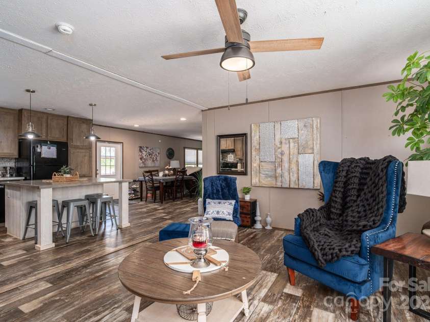 980 Lakeland Avenue, Lincolnton, NC 28092.  MLS# CAR4242922, YatesRealty ID 4036. 