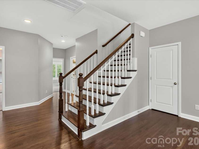 1348 Shinnecock Lane, Fort Mill, SC 29707.  MLS# CAR4397330, YatesRealty ID 40362. Walk up to third floor from gleaming hardwoods on second level