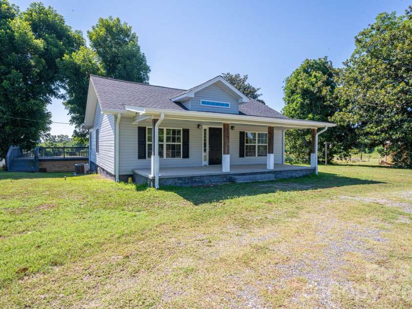 1719 Lafayette Street, Shelby, NC 28152.  MLS# CAR4405436, YatesRealty ID 40365. 