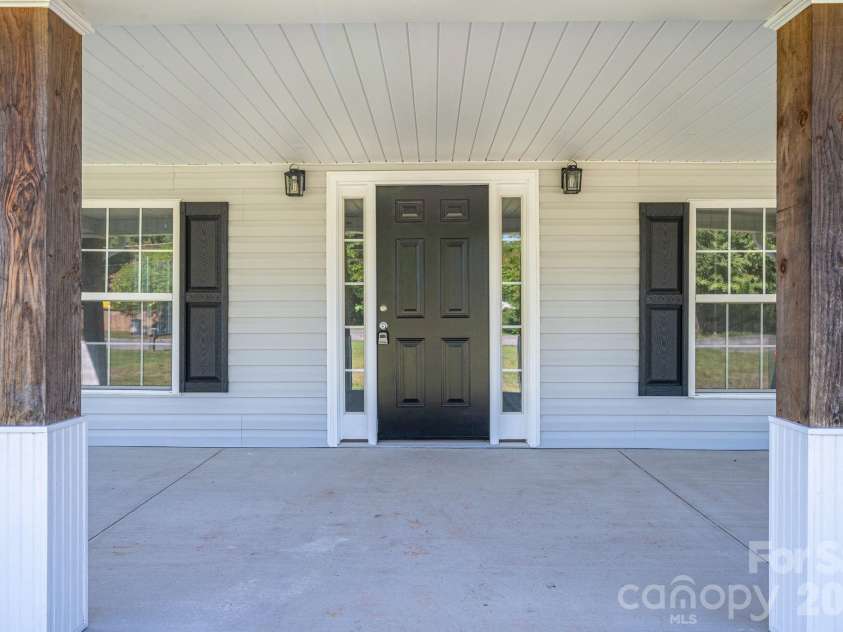 1719 Lafayette Street, Shelby, NC 28152.  MLS# CAR4405436, YatesRealty ID 40365. 