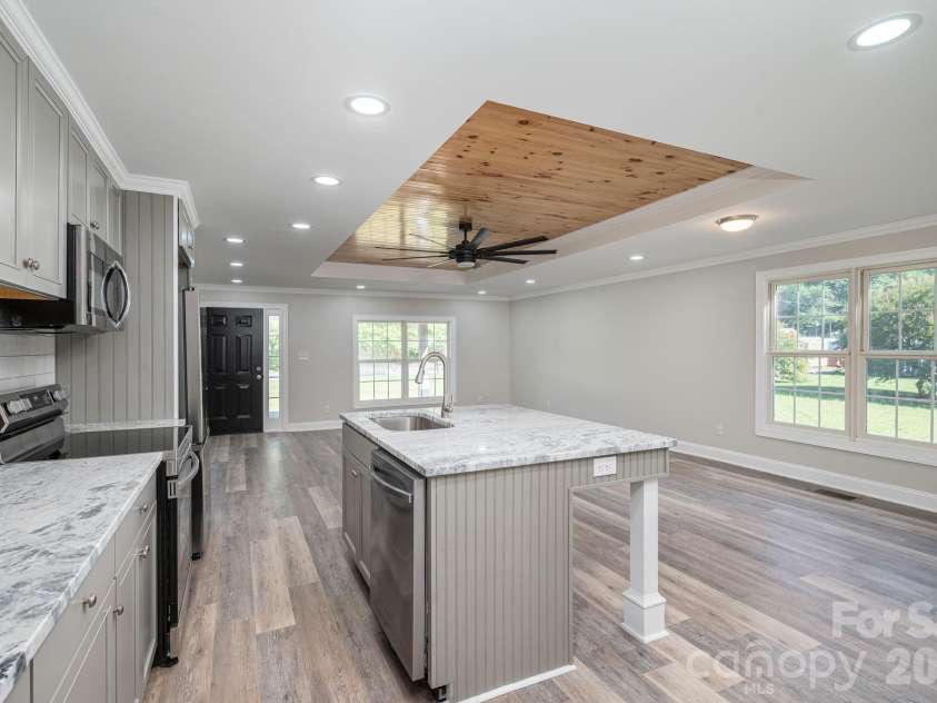 1719 Lafayette Street, Shelby, NC 28152.  MLS# CAR4405436, YatesRealty ID 40365. 