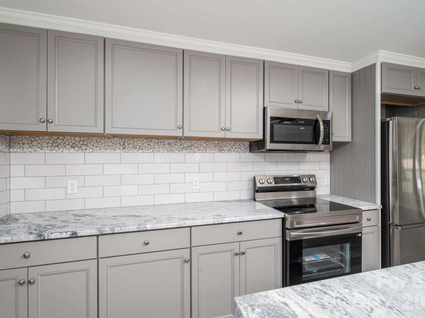 1719 Lafayette Street, Shelby, NC 28152.  MLS# CAR4405436, YatesRealty ID 40365. 