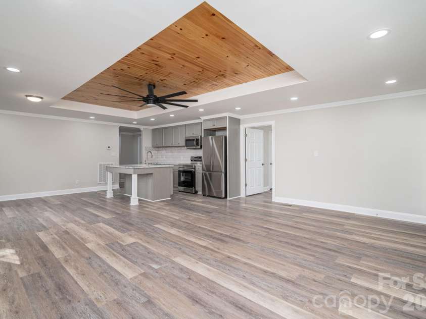 1719 Lafayette Street, Shelby, NC 28152.  MLS# CAR4405436, YatesRealty ID 40365. 