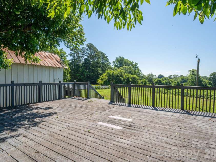 1719 Lafayette Street, Shelby, NC 28152.  MLS# CAR4405436, YatesRealty ID 40365. 