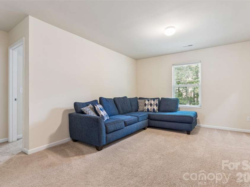 8402 Bampton Drive, Concord, NC 28027.  MLS# CAR4408985, YatesRealty ID 40366. 