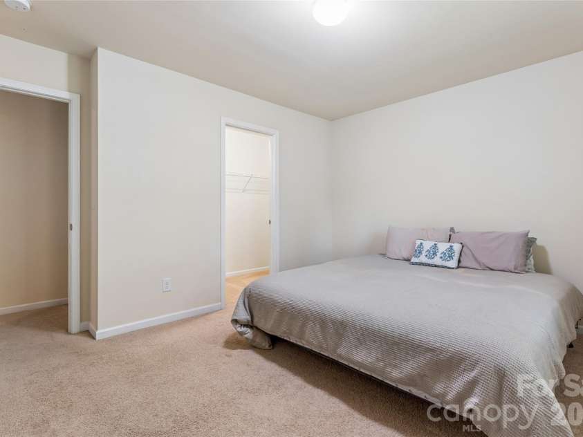 8402 Bampton Drive, Concord, NC 28027.  MLS# CAR4408985, YatesRealty ID 40366. 