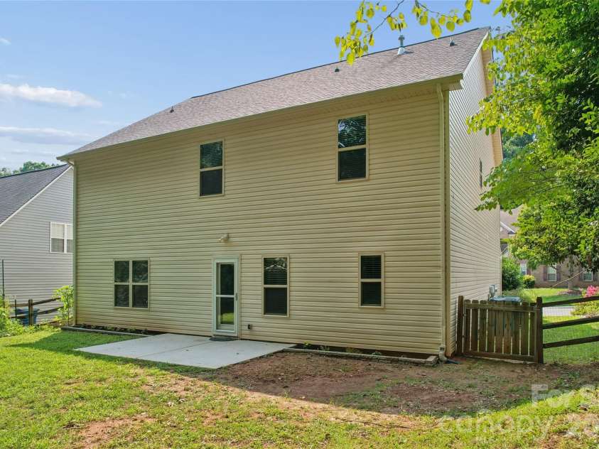 8402 Bampton Drive, Concord, NC 28027.  MLS# CAR4408985, YatesRealty ID 40366. 