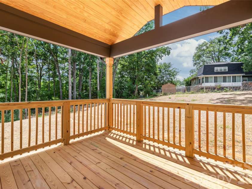 112 Cherokee Lane, Indian Trail, NC 28079.  MLS# CAR4407571, YatesRealty ID 40367. 