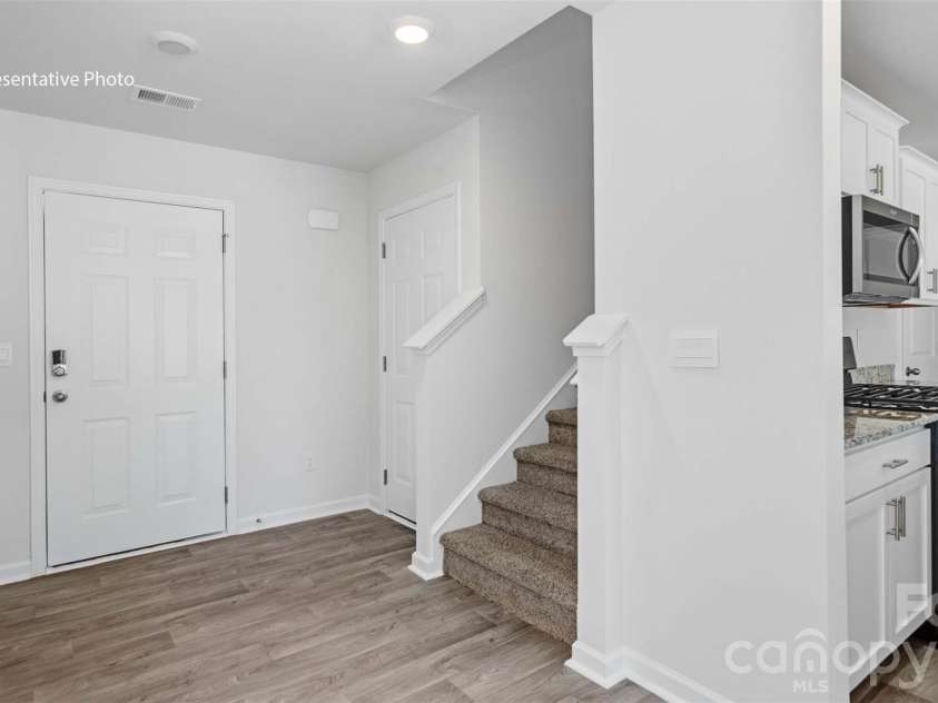 2833 Frances View Lane, Lincolnton, NC 28092.  MLS# CAR4387060, YatesRealty ID 40369. 
