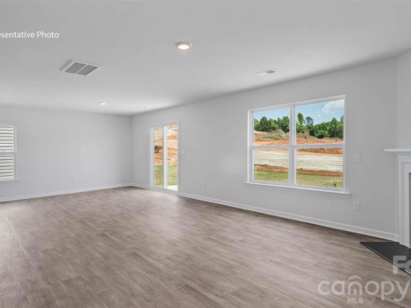 2833 Frances View Lane, Lincolnton, NC 28092.  MLS# CAR4387060, YatesRealty ID 40369. 