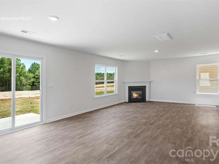 2833 Frances View Lane, Lincolnton, NC 28092.  MLS# CAR4387060, YatesRealty ID 40369. 