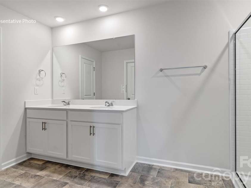 2833 Frances View Lane, Lincolnton, NC 28092.  MLS# CAR4387060, YatesRealty ID 40369. 