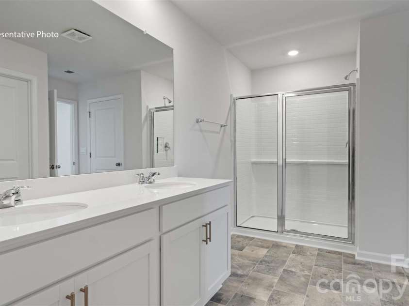 2833 Frances View Lane, Lincolnton, NC 28092.  MLS# CAR4387060, YatesRealty ID 40369. 