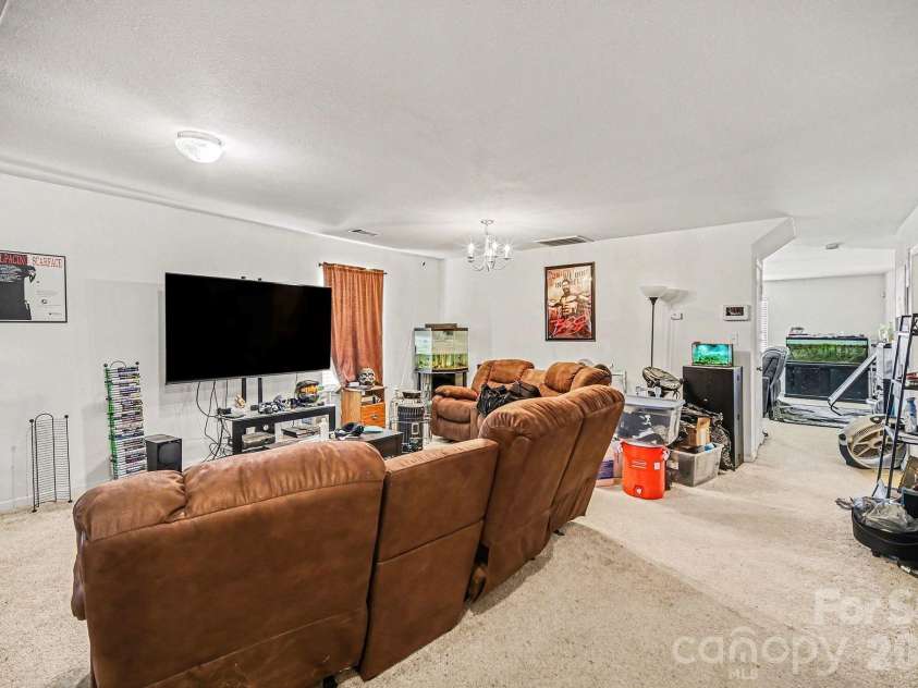 1103 Keener Creek Road, Charlotte, NC 28216.  MLS# CAR4342947, YatesRealty ID 4037. 